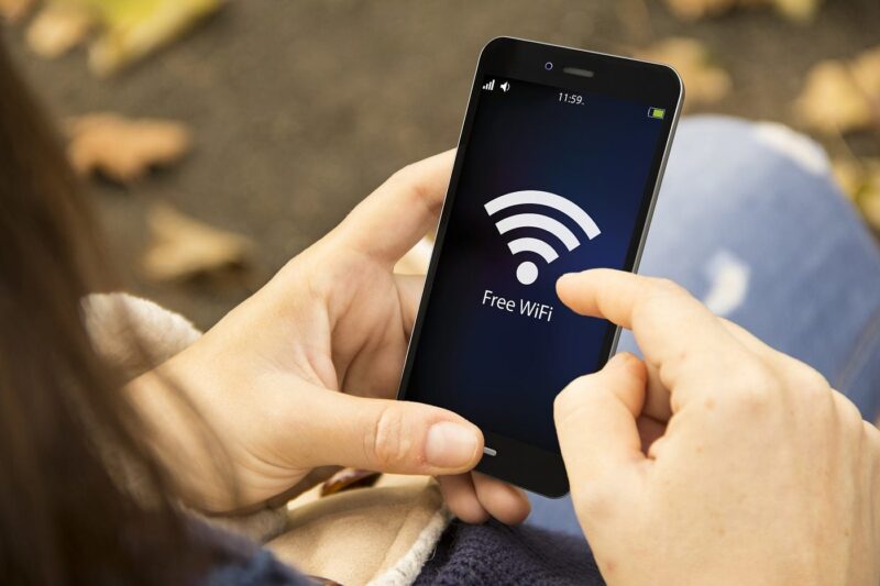 Smartphone Public Wi-Fi